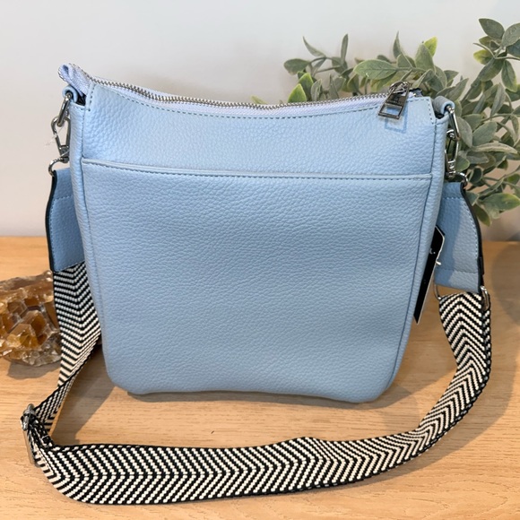 London Fog Janice Denim Blue Multi Pocket Crossbody NWT 100th Anniv - Picture 4 of 9